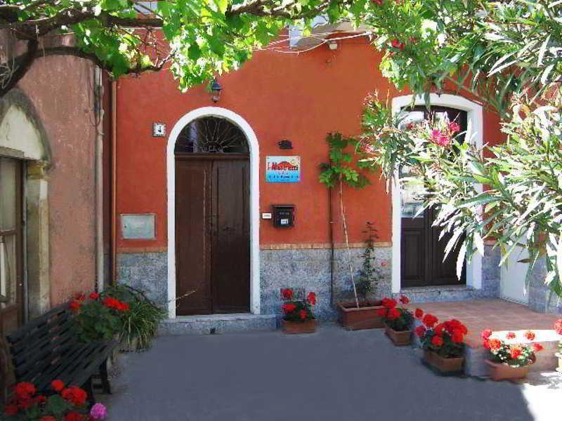 B&B I Mastrazzi Holiday In Sicily Taormina-Etna Riposto Exterior photo